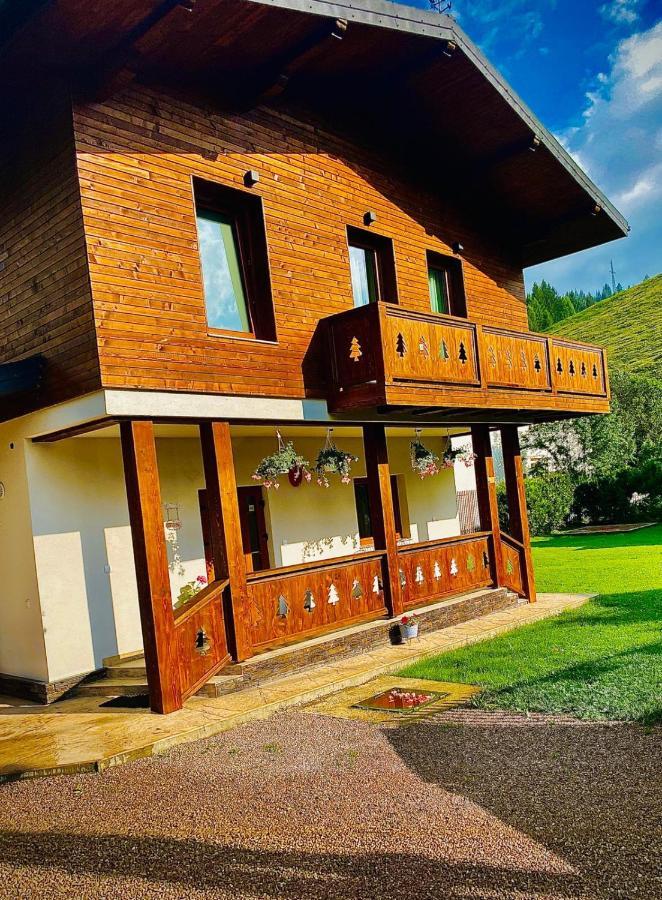 Chalet Mugure De Brad Fundu Moldovei Esterno foto